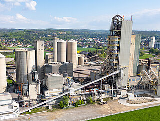 Reduce CO2 emissions in the construction materials industry with innovative system technology. 