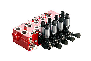 Modular and compact load-sensing control block LX-6