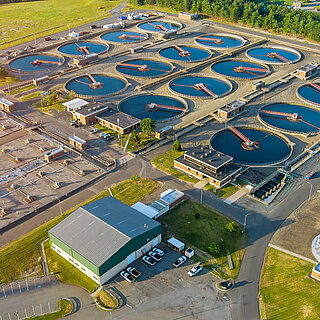 HYDAC filters are used in waste water and water treatment.
