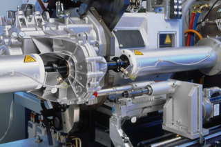 Condition monitoring detects contamination quickly and prevents consequential damage.
