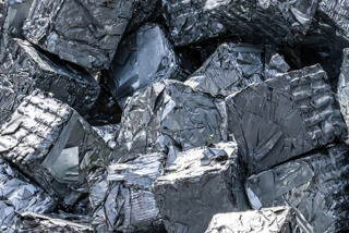 Optimise your recycling machines in the automotive industry with HYDAC.